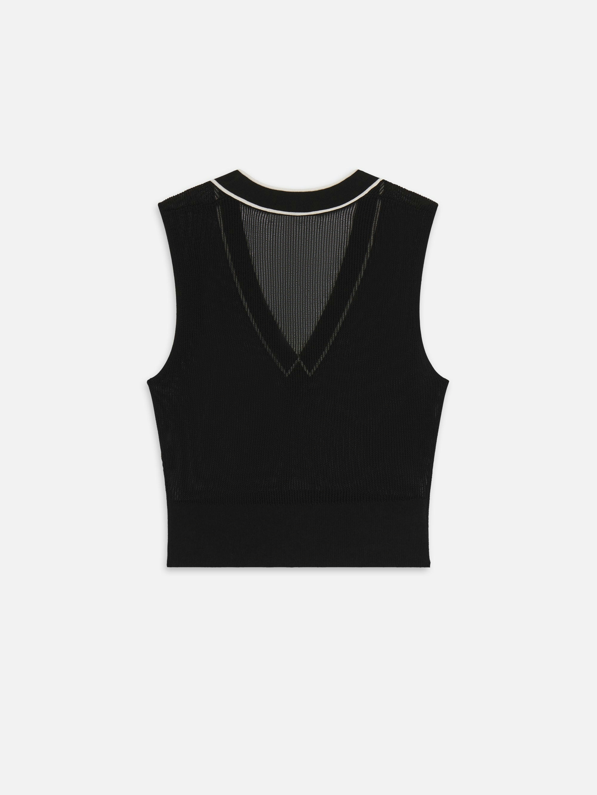 vest back packshot image alt:fit2